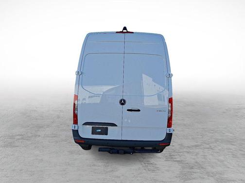 2026 Mercedes-Benz Sprinter 2500 144 WB