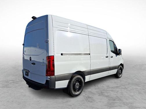 2026 Mercedes-Benz Sprinter 2500 144 WB