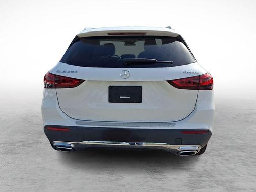 Polar White 2021 Mercedes-Benz GLA 250 Base 4MATIC