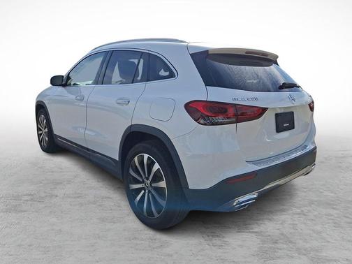 Polar White 2021 Mercedes-Benz GLA 250 Base 4MATIC