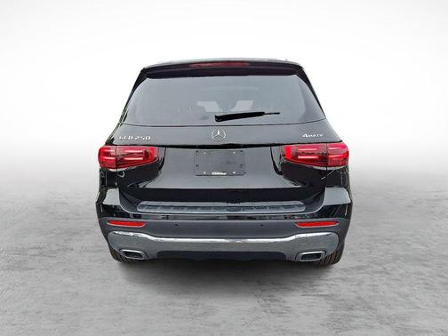 2026 Mercedes-Benz GLB 250 Base 4MATIC