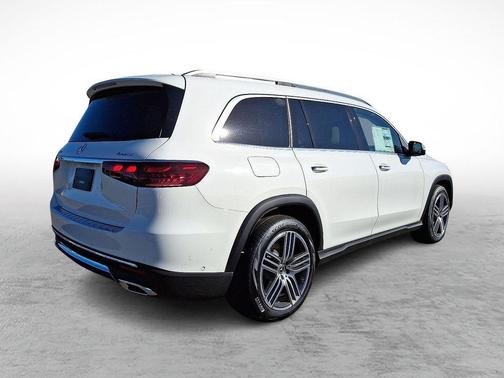 2025 Mercedes-Benz GLS 450 4MATIC