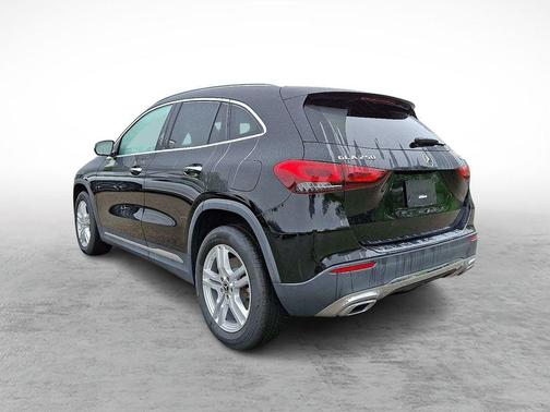 2022 Mercedes-Benz GLA 250 Base 4MATIC