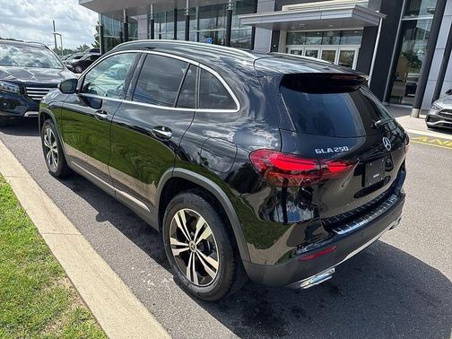 2025 Mercedes-Benz GLA 250 Base 4MATIC