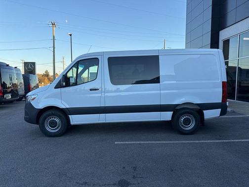 2025 Mercedes-Benz Sprinter 2500 144 WB Standard Roof Crew