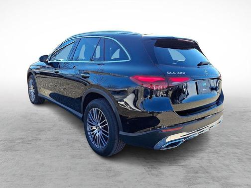 2025 Mercedes-Benz GLC 300 Base 4MATIC