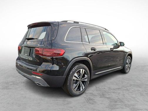 2026 Mercedes-Benz GLB 250 Base 4MATIC