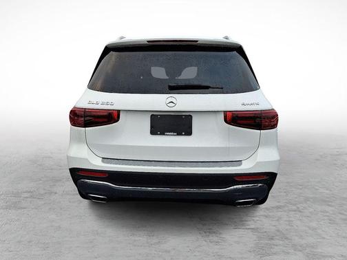 2026 Mercedes-Benz GLB 250 Base 4MATIC