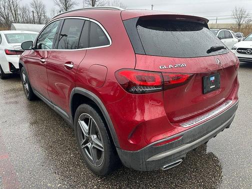 2022 Mercedes-Benz GLA 250 Base 4MATIC