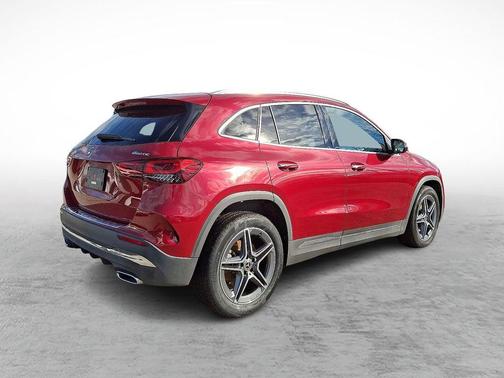 2022 Mercedes-Benz GLA 250 Base 4MATIC