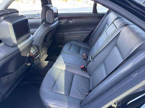 2013 Mercedes-Benz S-Class S 550 4MATIC