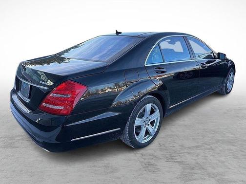 2013 Mercedes-Benz S-Class S 550 4MATIC
