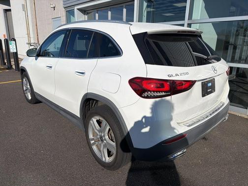 2021 Mercedes-Benz GLA 250 Base 4MATIC