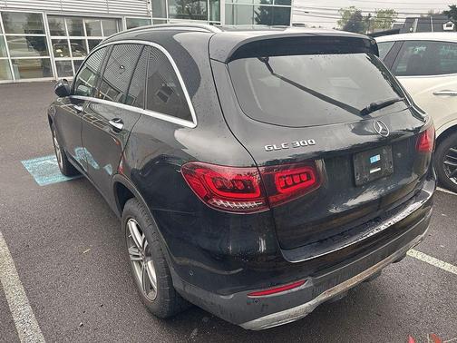 2022 Mercedes-Benz GLC 300 Base 4MATIC