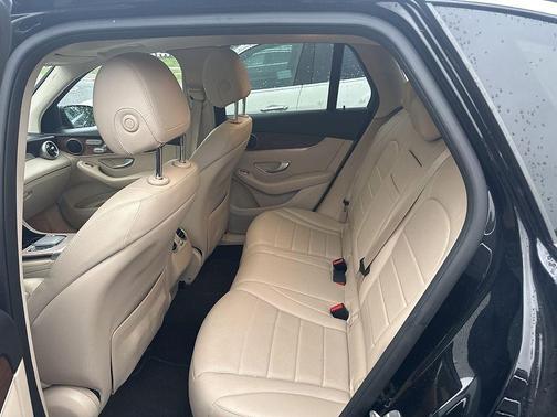 2022 Mercedes-Benz GLC 300 Base 4MATIC