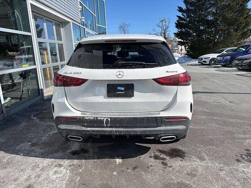 2022 Mercedes-Benz GLA 250 Base 4MATIC