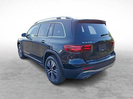 2025 Mercedes-Benz GLB 250 Base 4MATIC