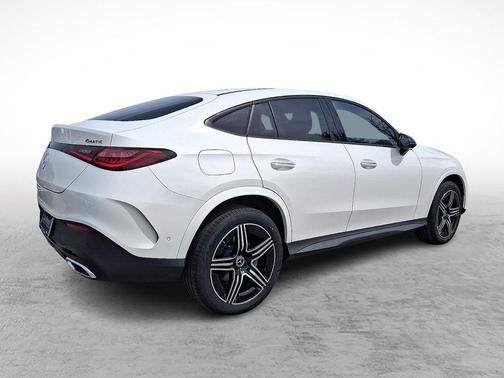 Polar White 2026 Mercedes-Benz GLC 300 Base 4MATIC
