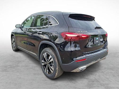 Midnight Black 2026 Mercedes-Benz GLA 250 Base 4MATIC