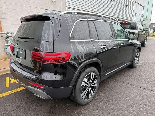 2026 Mercedes-Benz GLB 250 Base 4MATIC