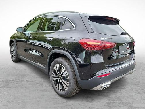 2025 Mercedes-Benz GLA 250 Base 4MATIC