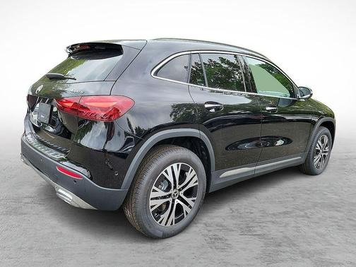 2025 Mercedes-Benz GLA 250 Base 4MATIC