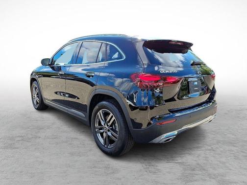 2024 Mercedes-Benz GLA 250 Base 4MATIC