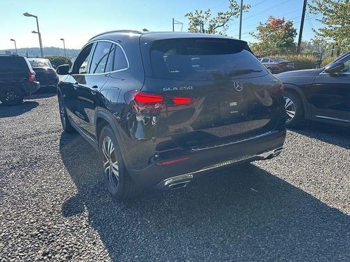 2025 Mercedes-Benz GLA 250 Base 4MATIC