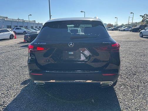 2025 Mercedes-Benz GLA 250 Base 4MATIC