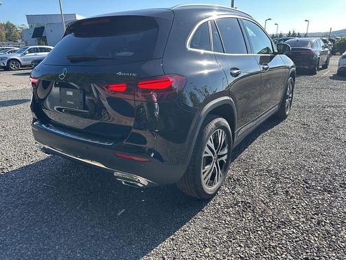 2025 Mercedes-Benz GLA 250 Base 4MATIC