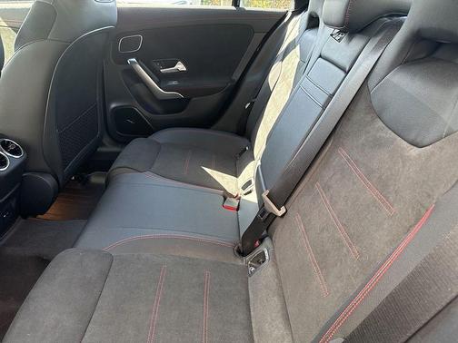 2021 Mercedes-Benz CLA 250 Base 4MATIC
