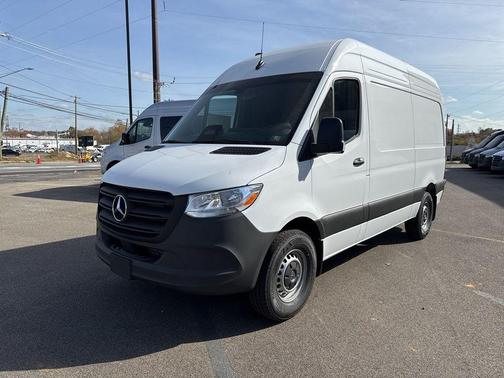2025 Mercedes-Benz Sprinter 2500 Standard Roof