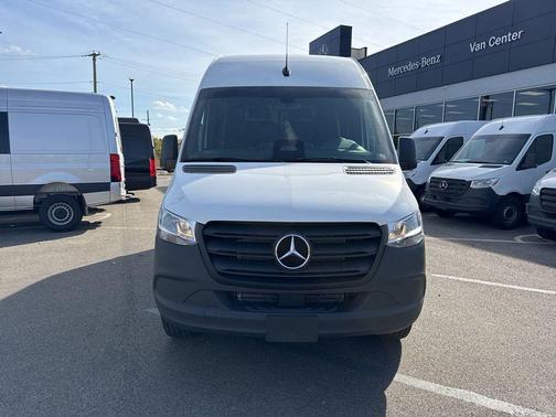 2025 Mercedes-Benz Sprinter 2500 Standard Roof