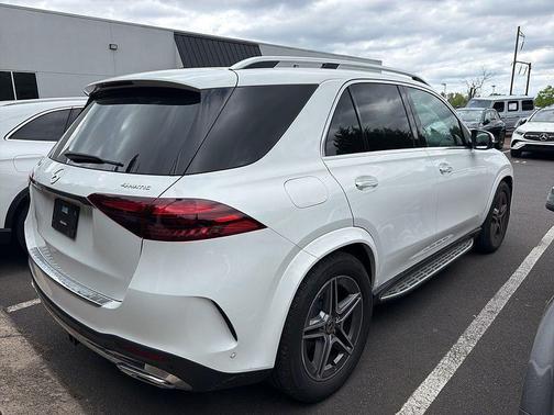 Polar White 2026 Mercedes-Benz GLE 450 4MATIC