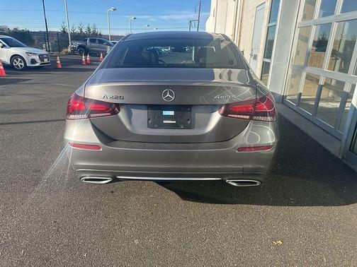 2022 Mercedes-Benz A-Class A 220 4MATIC