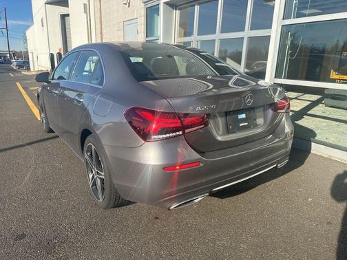 2022 Mercedes-Benz A-Class A 220 4MATIC