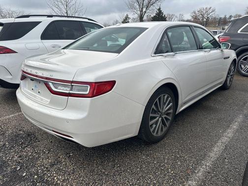 2017 Lincoln Continental Select