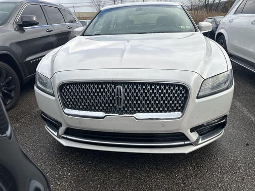 2017 Lincoln Continental Select
