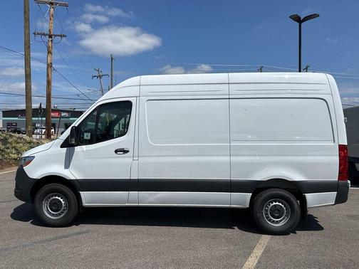 2025 Mercedes-Benz Sprinter 2500 Standard Roof