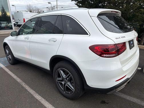 2022 Mercedes-Benz GLC 300 Base 4MATIC