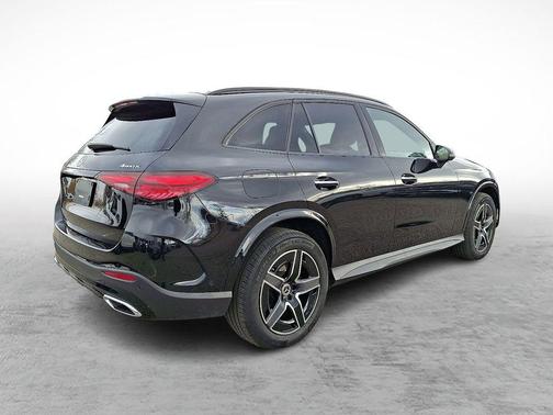 2025 Mercedes-Benz GLC 300 Base 4MATIC