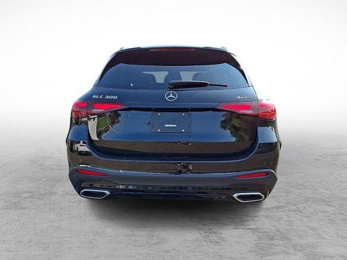 2025 Mercedes-Benz GLC 300 Base 4MATIC