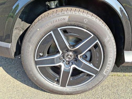 2025 Mercedes-Benz GLC 300 Base 4MATIC