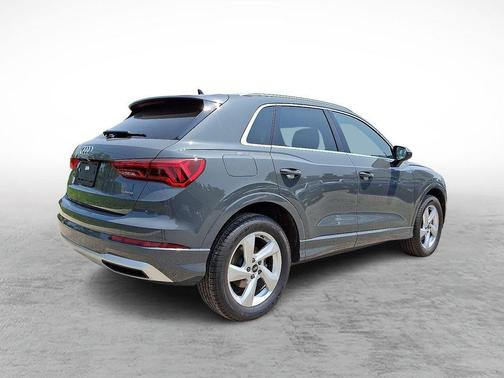 2021 Audi Q3 40 Premium