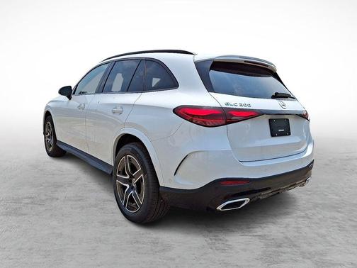2025 Mercedes-Benz GLC 300 Base 4MATIC
