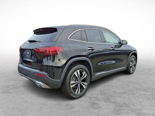 2025 Mercedes-Benz GLA 250 Base 4MATIC