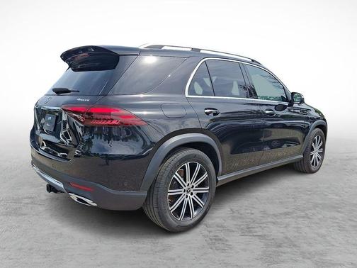 Obsidian Black Metallic 2026 Mercedes-Benz GLE 350 Base 4MATIC