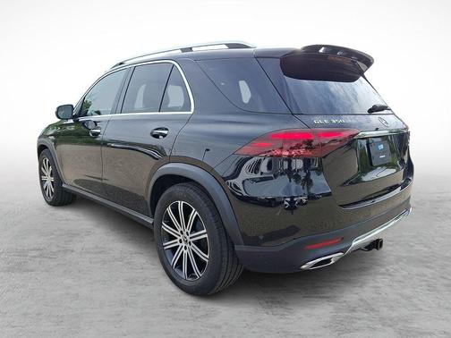 Obsidian Black Metallic 2026 Mercedes-Benz GLE 350 Base 4MATIC
