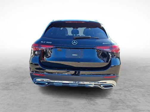 2025 Mercedes-Benz GLC 300 Base 4MATIC