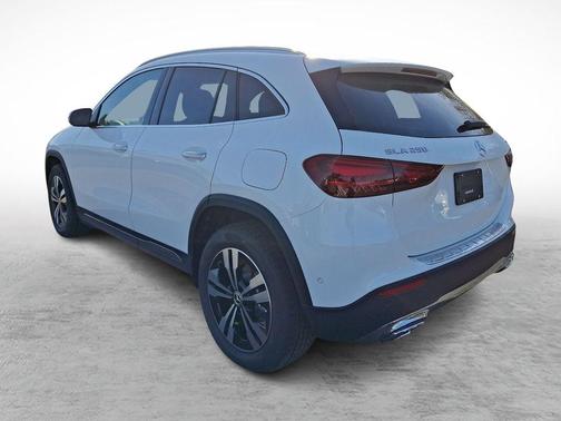 2025 Mercedes-Benz GLA 250 Base 4MATIC